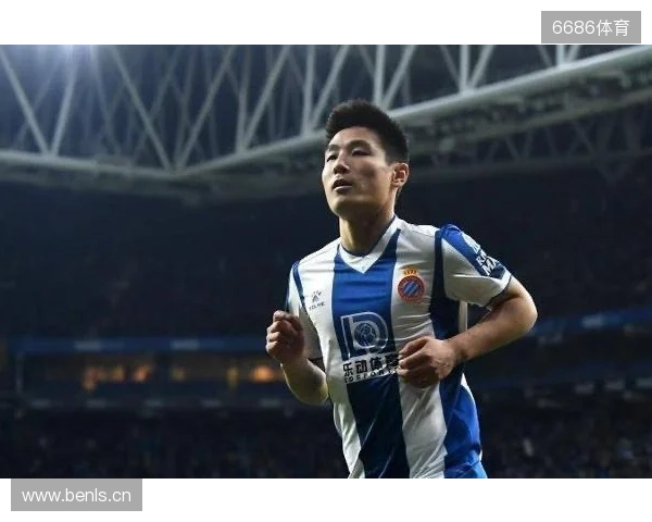 近两个西甲赛季,只有巴埃纳和拉菲尼亚创造了100+次机会 近两个西甲赛季,只有巴埃纳和拉菲尼亚创造了100+次机会