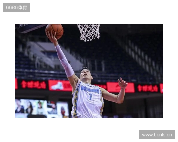 蒯纪闻:我们虽然踢顶级联赛可能多一点,但广东队磨合更久 蒯纪闻:我们虽然踢顶级联赛可能多一点,但广东队磨合更久