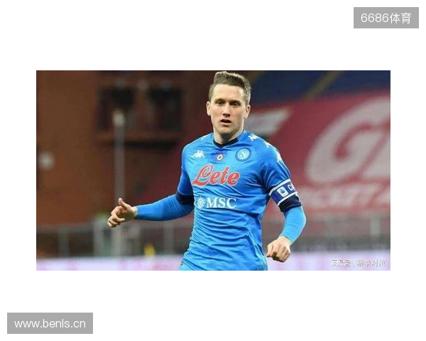 斯基拉：那不勒斯计划通过冬窗买中场，目前看上梅努等5人
